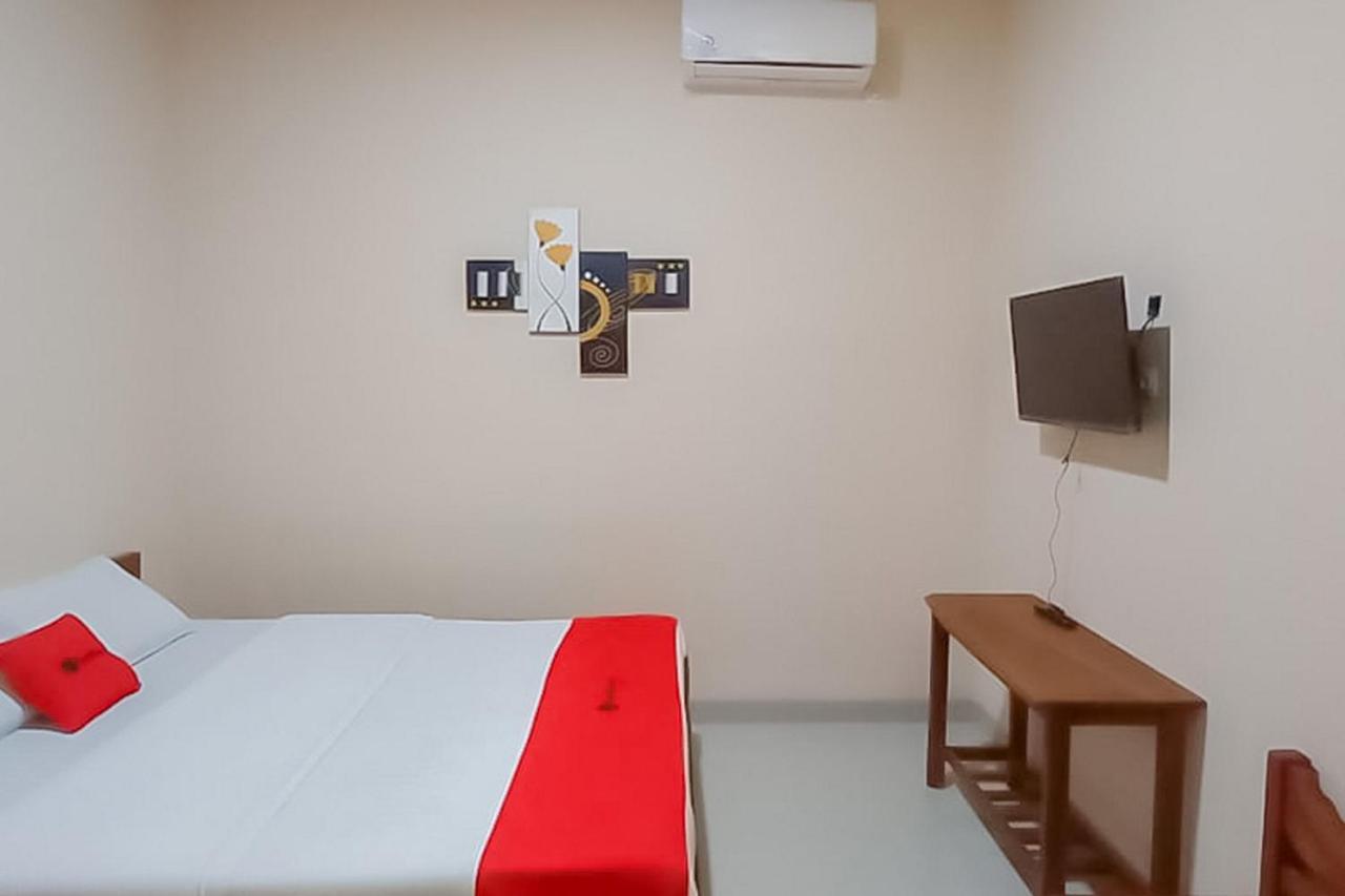 Reddoorz Syariah Near Tugu Lampu Gentur Cianjur Hotel Exterior foto
