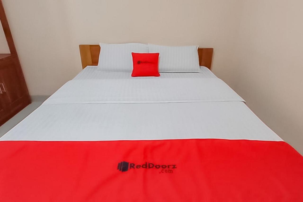 Reddoorz Syariah Near Tugu Lampu Gentur Cianjur Hotel Exterior foto