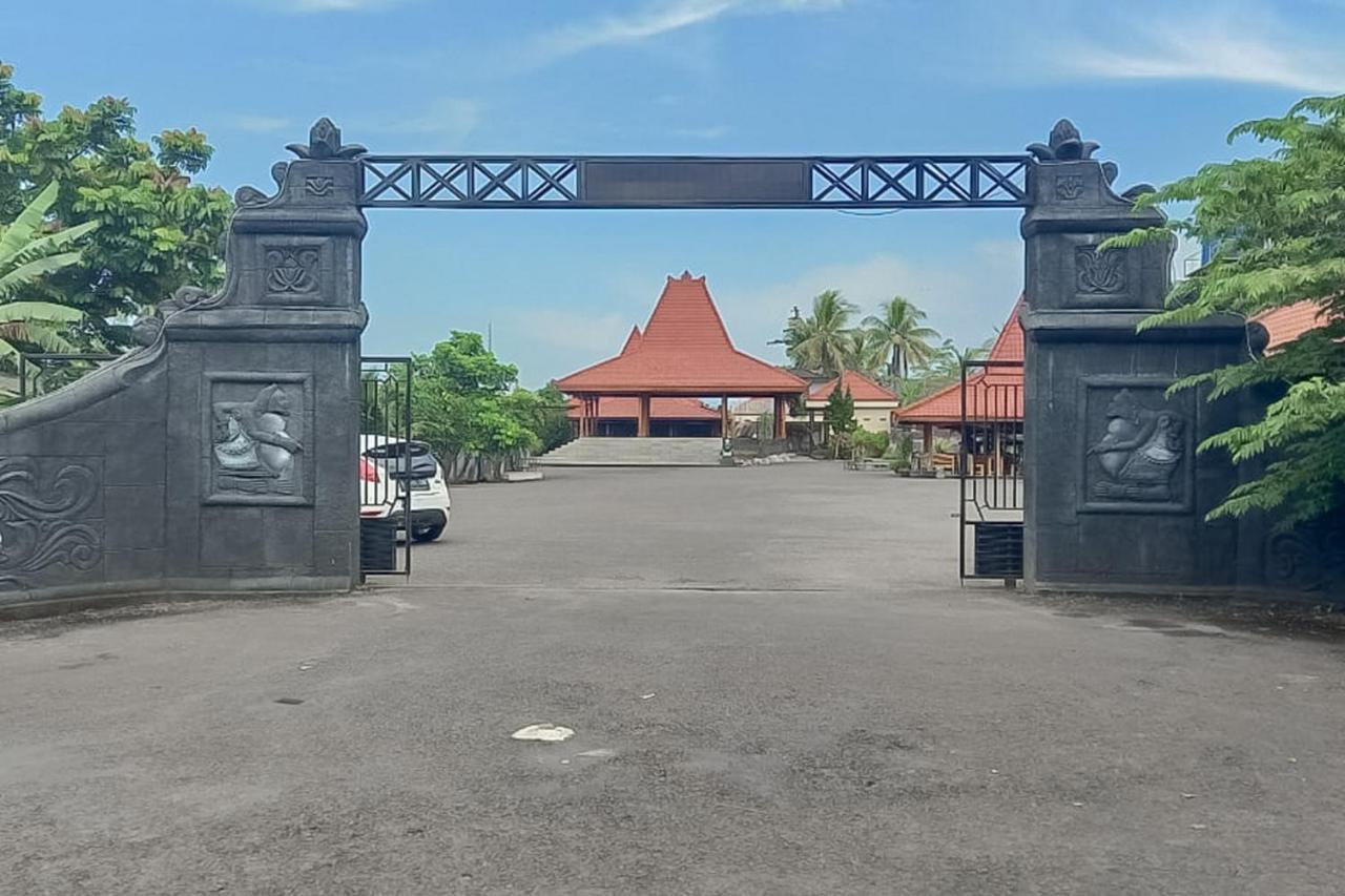 Reddoorz Syariah Near Tugu Lampu Gentur Cianjur Hotel Exterior foto