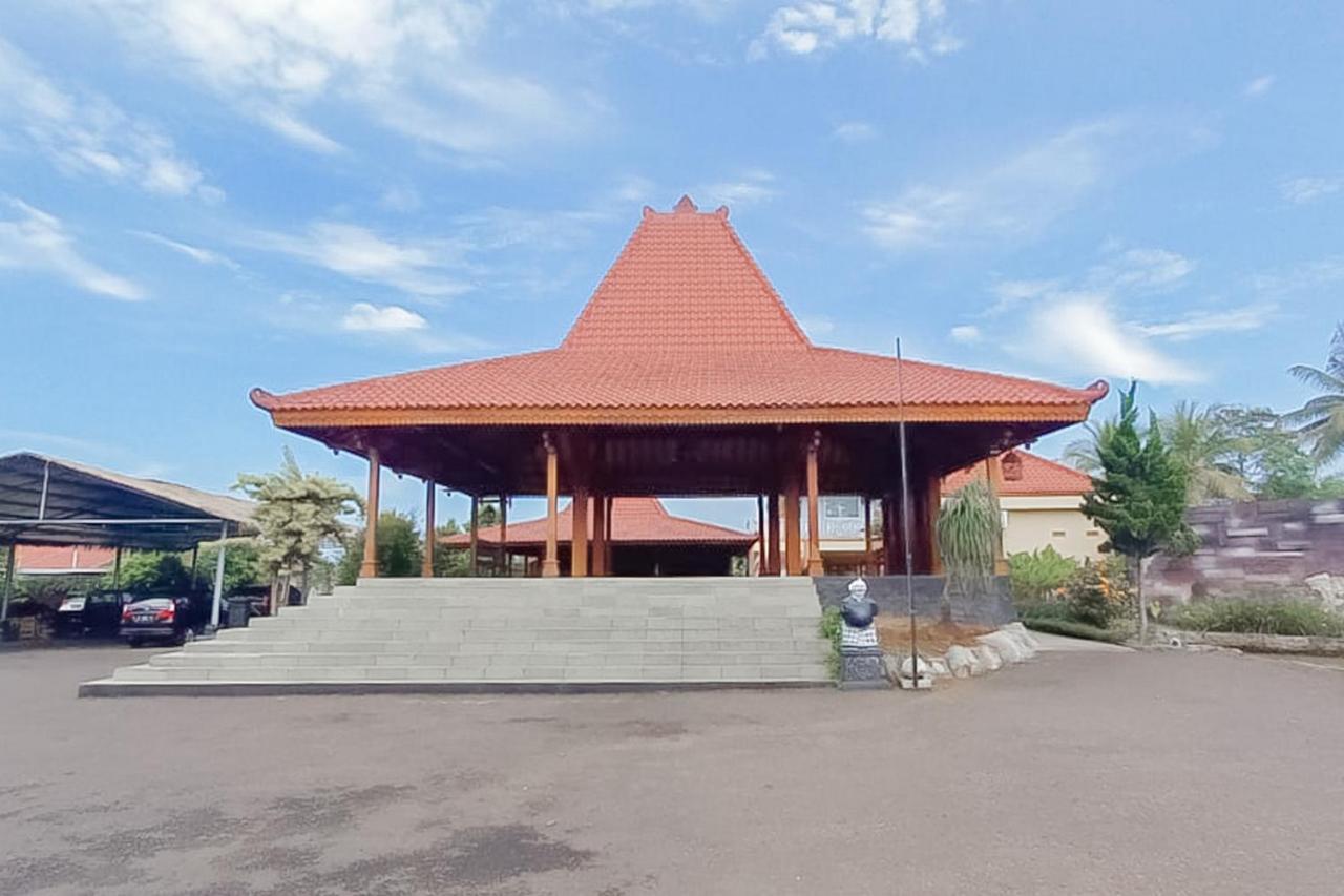 Reddoorz Syariah Near Tugu Lampu Gentur Cianjur Hotel Exterior foto