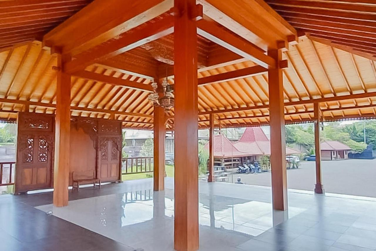 Reddoorz Syariah Near Tugu Lampu Gentur Cianjur Hotel Exterior foto